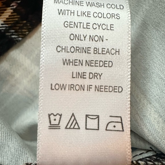 NWT. Counterparts Pants Black Yellow Plaid Elastic Waist Super Stretch Size 16 - Picture 10 of 11